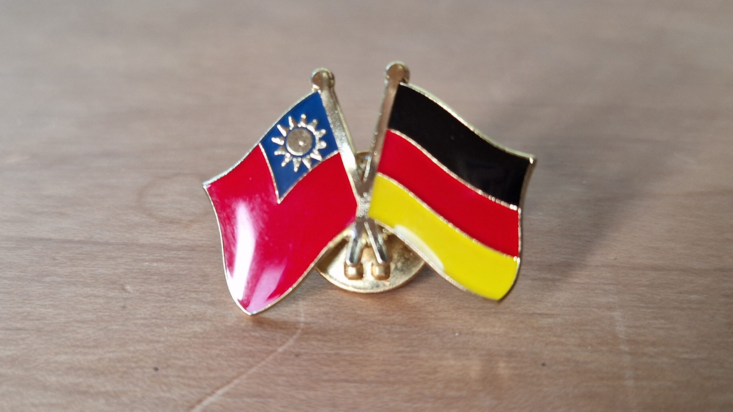 Taiwan and German flags